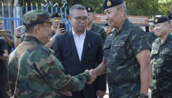 Армейские начальники пытаются разрешить тайско-камбоджийский пограничный спор