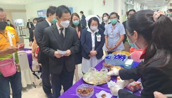 Больница Чонбури объявляет войну табаку и электронным сигаретам