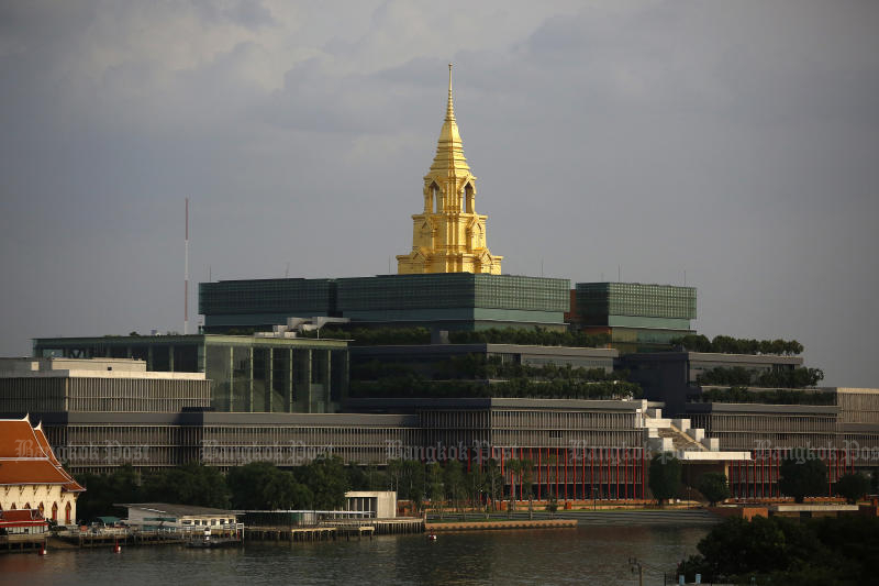 бюджет в 3,78 трлн батов преодолел первое парламентское препятствие