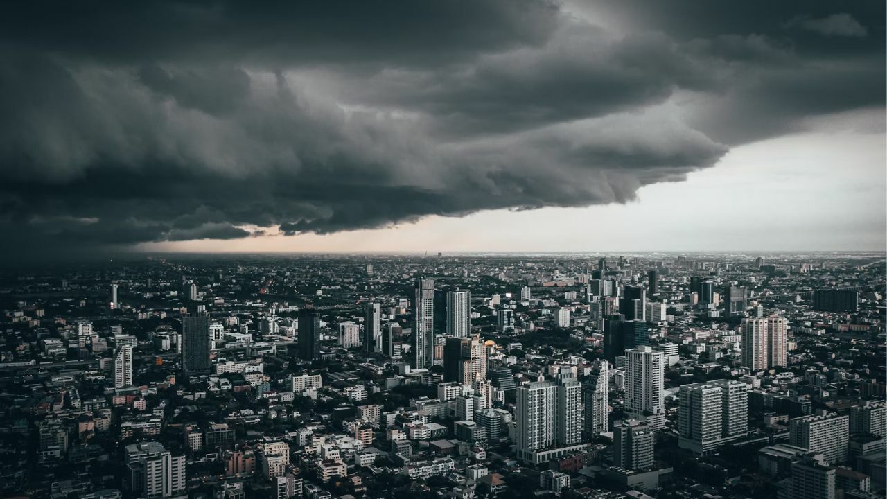 В 46 провинциях Таиланда, включая Бангкок, объявлено предупреждение о сильном дожде