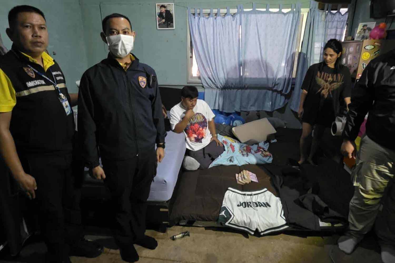 Водитель автобуса "воспользовался картой туриста, чтобы снять 280 000 бат’