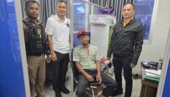 Водитель такси арестован за пьяную драку с другим шофером на дороге