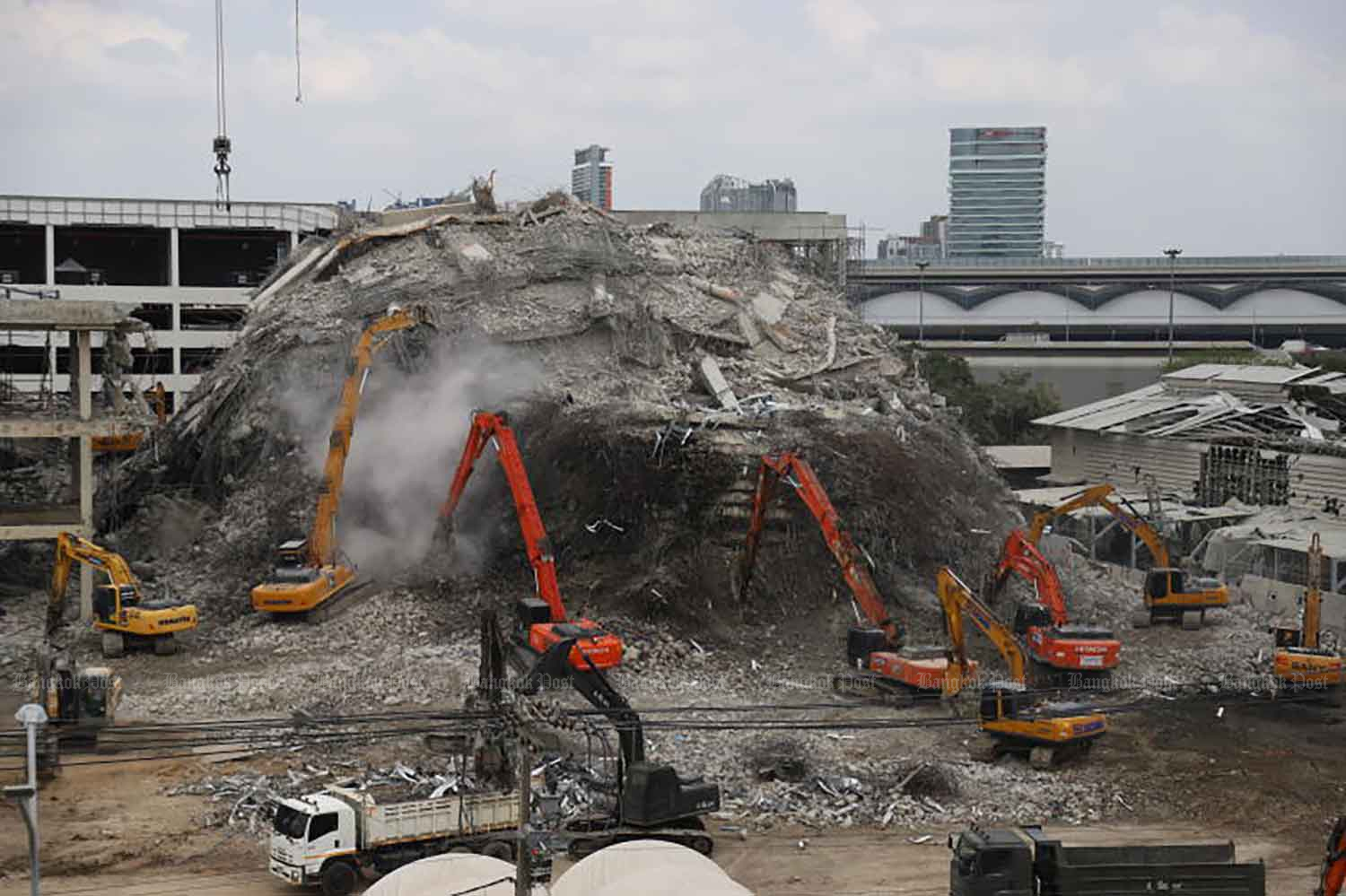 Группа по борьбе со взяточничеством требует проведения расширенного расследования обрушения башни