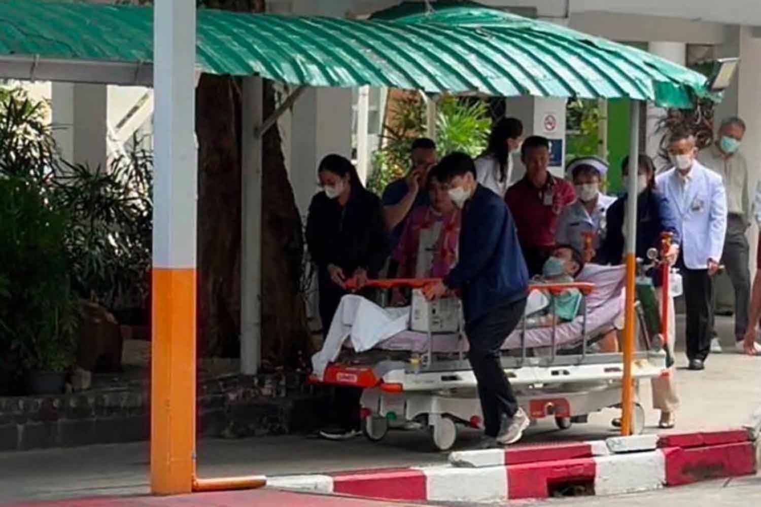 Двум врачам грозит отстранение от работы по делу больницы Таксин