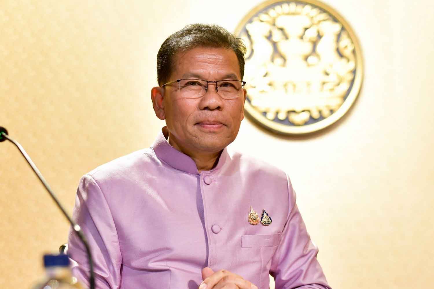 Курсы без диплома находятся под пристальным наблюдением, чтобы предотвратить злоупотребления со стороны иностранцев