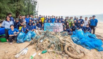 Морской субботник провели на Най-Янге