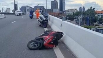 Мотоциклист погиб, не справившись с управлением на эстакаде в Паттайе