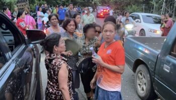 Мотоциклист погиб при столкновении с грузовиком с дурианом в Трат