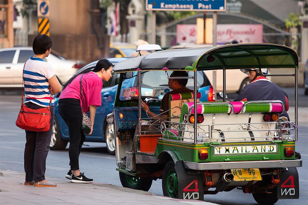 Мошеннический город: Бангкок возглавляет список по мошенничеству с туристами