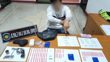 Мужчина был арестован с наркотиками и огнестрельным оружием после того, как скрылся с контрольно-пропускного пункта Лоббури