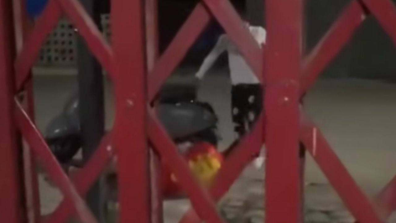 Мужчина из Таиланда объявлен в розыск за жестокое нападение на отца бывшей девушки