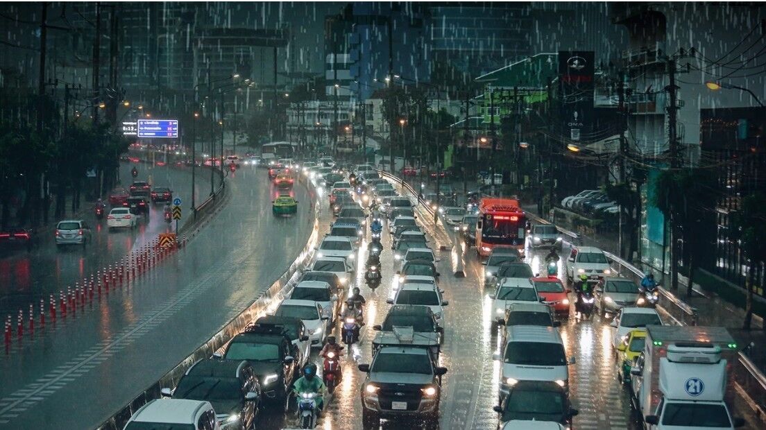 Наводнение в Таиланде: проливные дожди и внезапные наводнения затронут 12 провинций