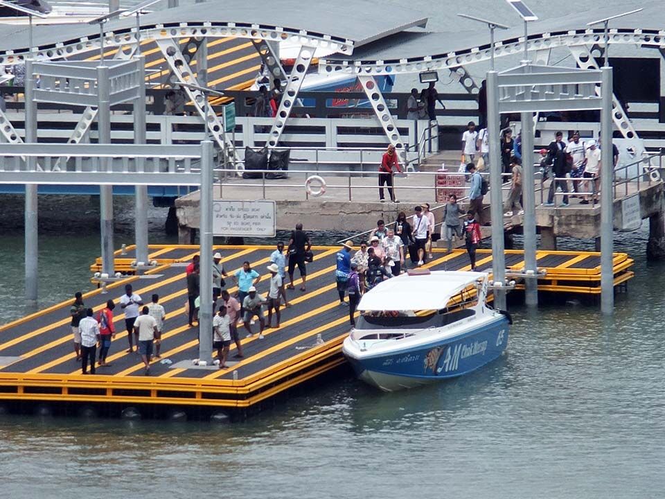 Новое сияние Паттайи привлекает туристов, несмотря на низкий сезон