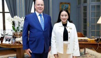 Паэтонгтарн отрицает использование государственных средств для поездок в Великобританию и Монако