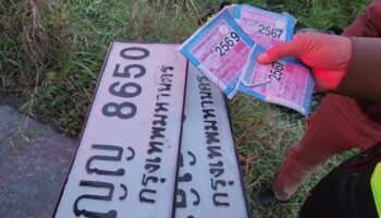 Поддельный номерной знак привел к автокатастрофе в Аюттхае.