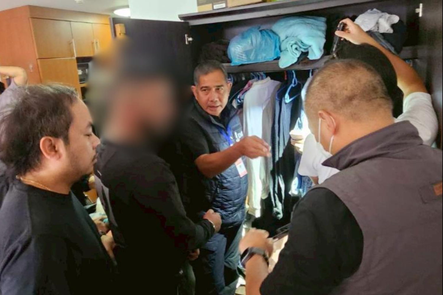 Подозреваемый в вооруженном ограблении в Бангкоке "ограбил 6 обменных пунктов’