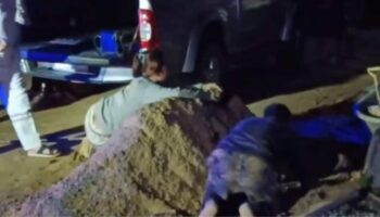 Потрясен! Поездка камбоджийца на рыбалку заканчивается напряженным прощанием