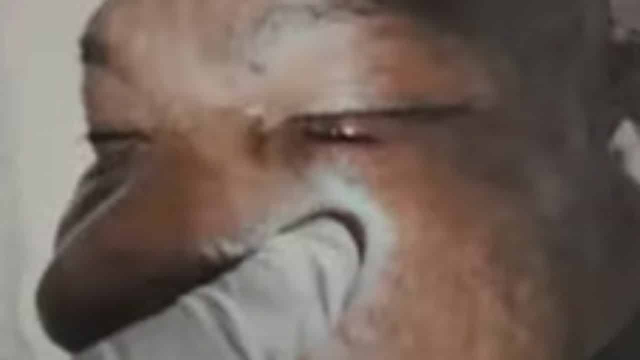 Психически больной заключенный жестоко напал на двух охранников в тюрьме Бангкока