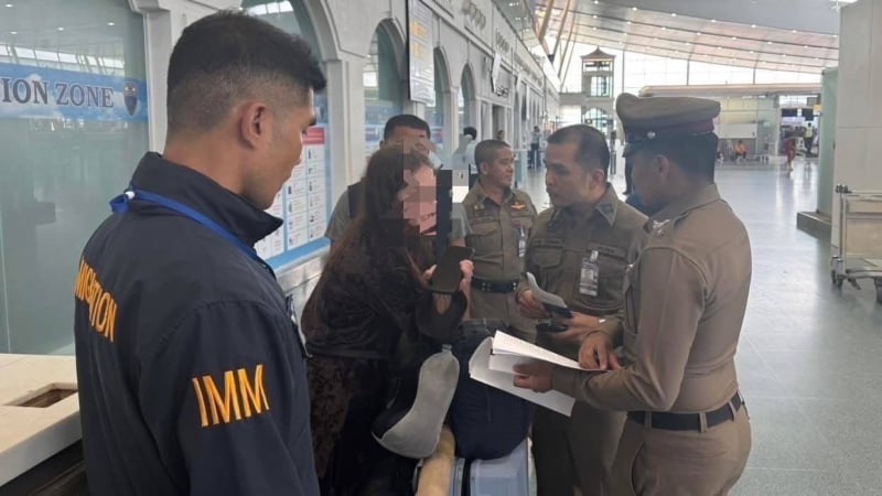 Разгромившей квартиру украинке не дали вылететь с Пхукета