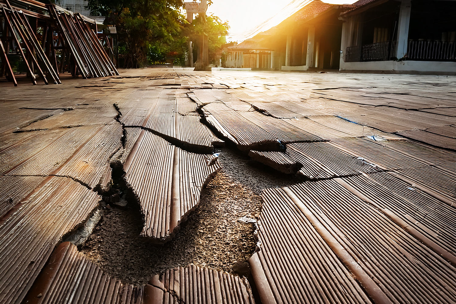 Рано утром Нан пострадал от подземных толчков