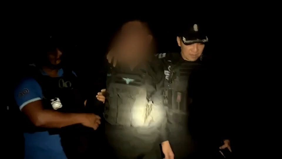 Рейнджер сдается после того, как застрелил коллегу в Паттани