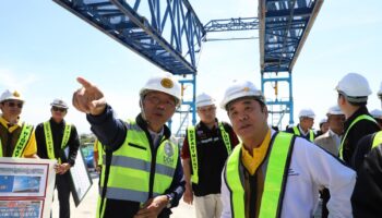 Сурия говорит, что автомагистраль М82 готова на 82%.