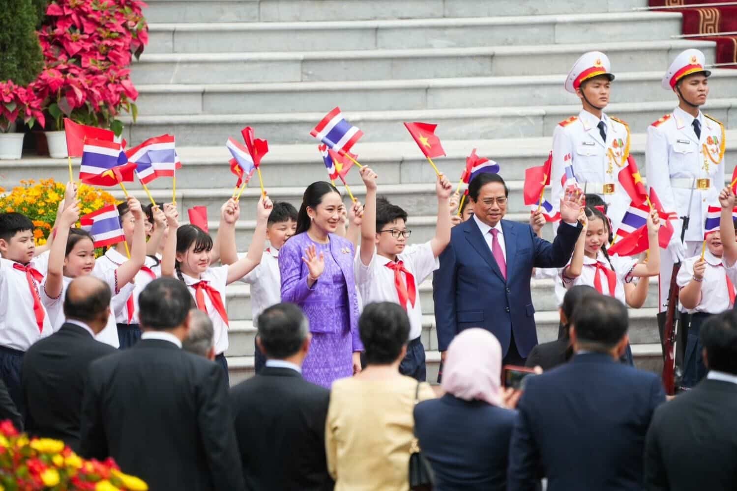 Таиланд и Вьетнам планируют увеличить товарооборот на 25 миллиардов долларов США