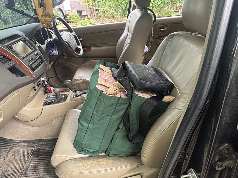 Тайца поймали на контрабанде 18 миллионов бат наличными из Мьянмы