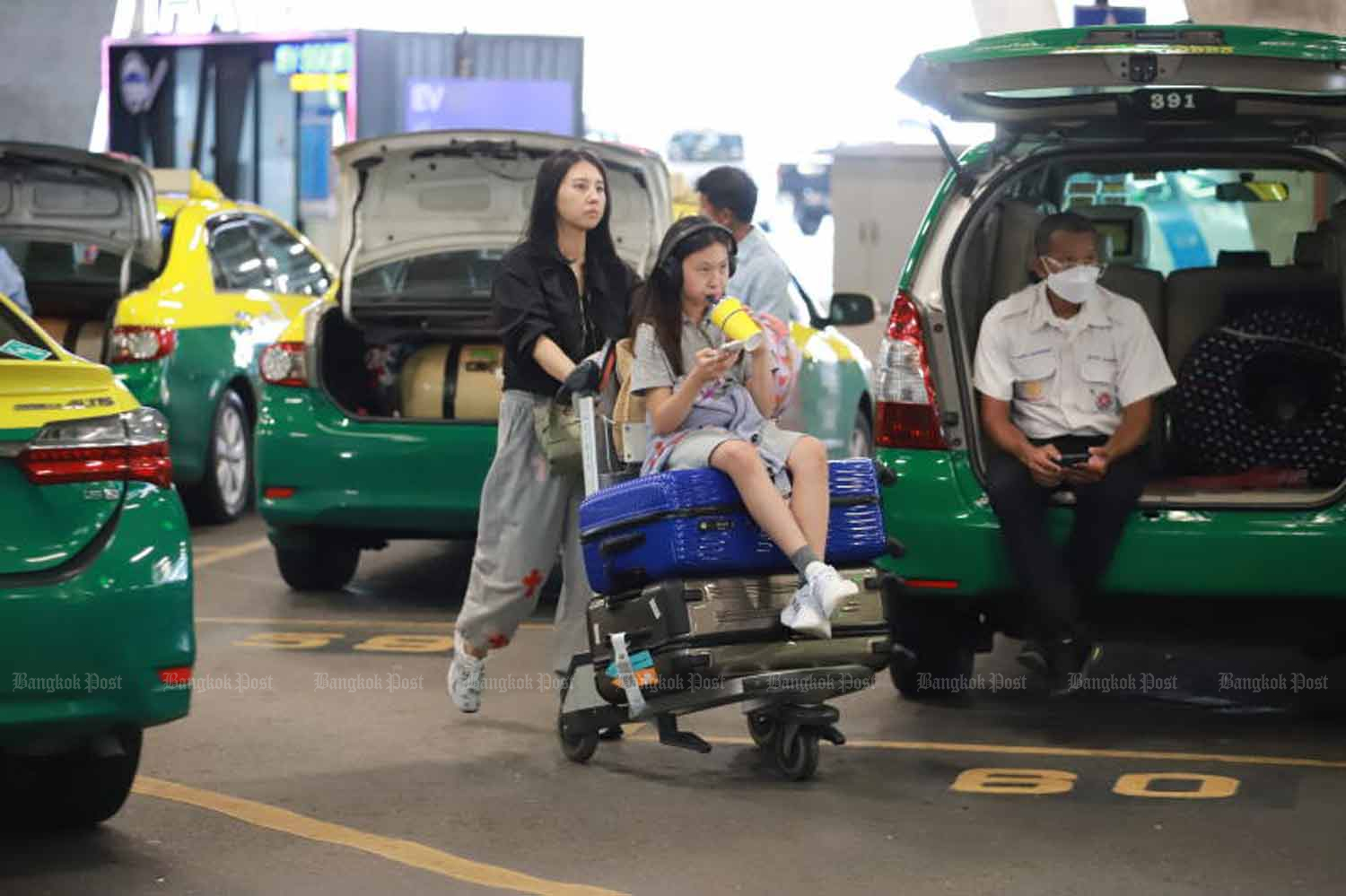 Таксистов Бангкока предупредили о блокаде аэропорта