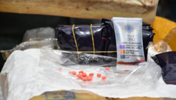 Убегающие контрабандисты бросили в Чиангмае 2,3 миллиона таблеток для повышения скорости