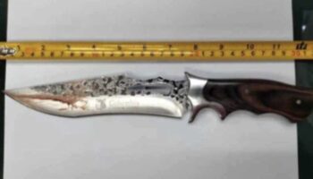 Ученик получил смертельное ножевое ранение в школьной столовой Убона