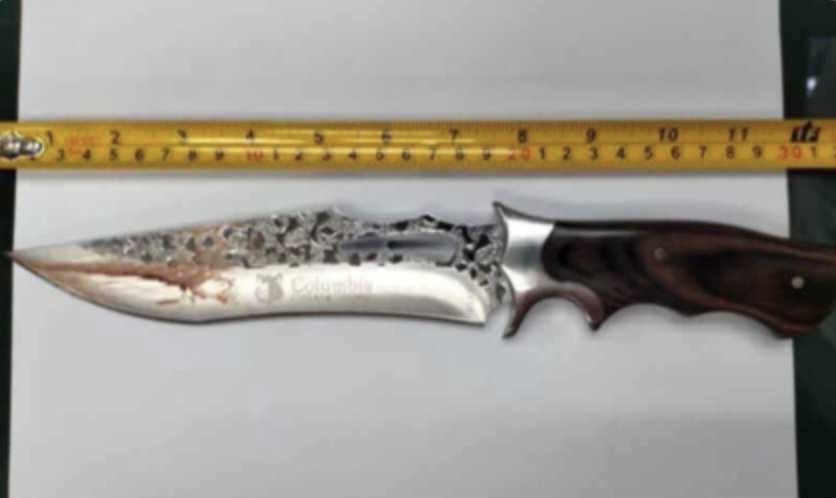 Ученик получил смертельное ножевое ранение в школьной столовой Убона