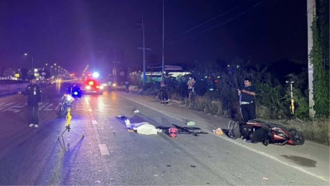 Учитель погиб в аварии на мотоцикле в Нонтхабури