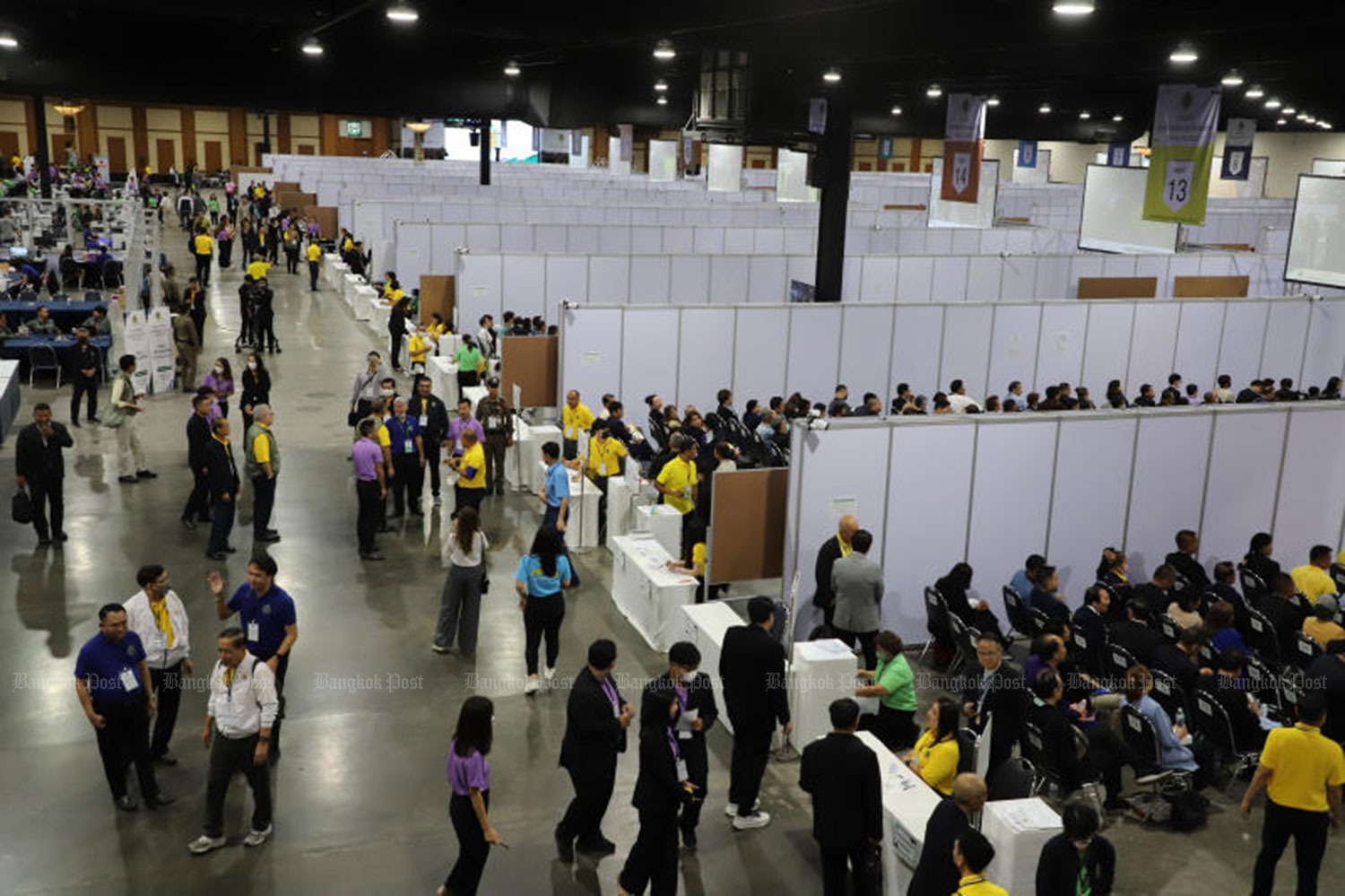 Экс-депутат парламента добивается роспуска Бхумджайтаи из-за вмешательства Сената