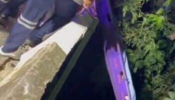 2 человека спасены из оврага после аварии мотоцикла недалеко от Патонга