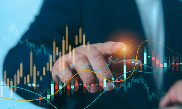 Азиатские фондовые рынки снижаются после атаки Израиля на Иран, что вызывает скачок цен на нефть