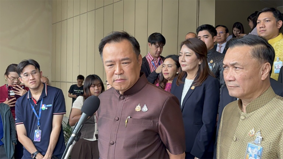 Анутис отверг предложение Пхеу Тхай, отказался от кресла министра внутренних дел; ожидается перестройка кабинета на этой неделе