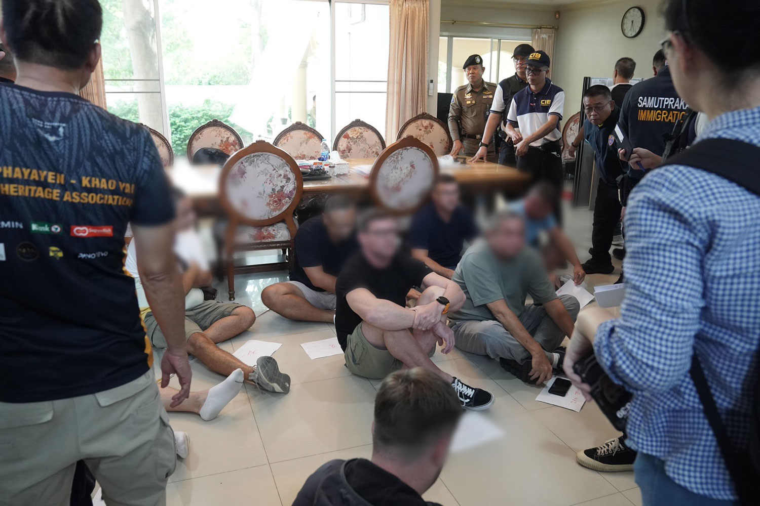 Банда мошенников, нацелившаяся на австралийцев, разоблачена в Таиланде