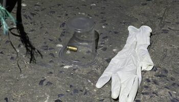 Боевик в форме курьера убил двоих в результате стрельбы в Патхум-Тани