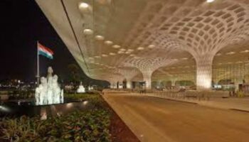 Большие надежды развеялись как дым, когда индийских женщин поймали на забеге с травкой