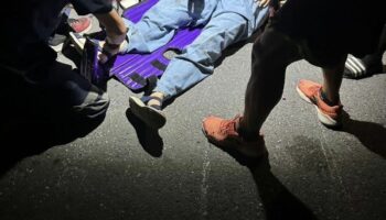 В результате дорожно-транспортного происшествия в Лопбури женщина получила перелом ноги