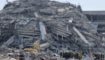 В связи со скандалом с обрушением башни в Бангкоке названы имена 70 чиновников