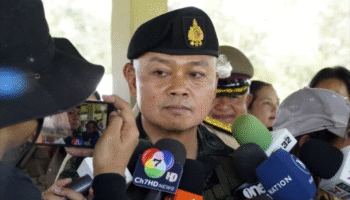 Глава 2-го региона тайской армии заявил, что не испытывает обид из-за утечки вызова и поддерживает усилия премьер-министра по обеспечению мира на границе.