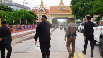 Граница Са Каео закрыта для камбоджийских мотоциклов и повозок