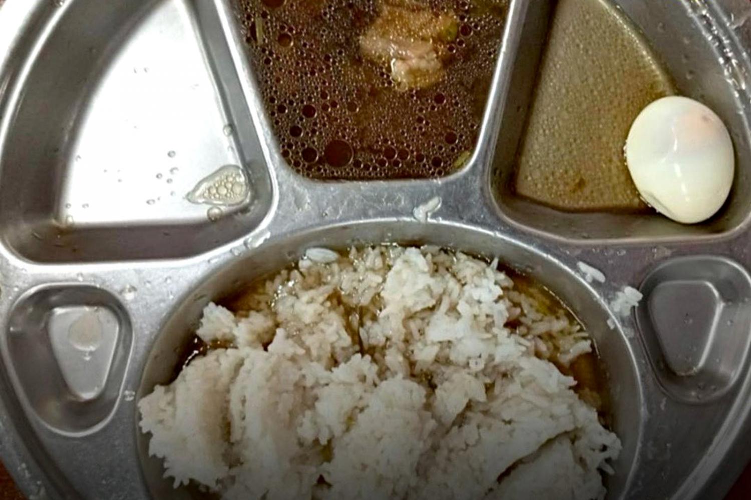 Директор передал низкокачественные блюда