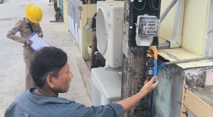 Дом в Накхонратчасиме обвиняется в краже электроэнергии на 1700 бат