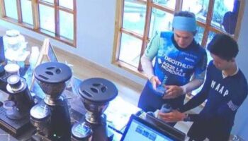 Иностранцы случайно платят 22 000 бат за кофе