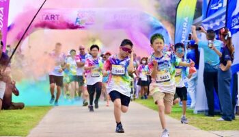 Красочный забег на Пхукете собрал более 1000 участников