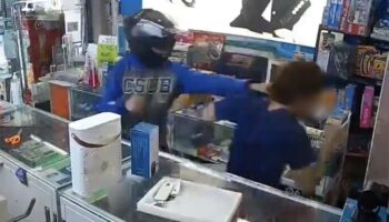 Курьерский райдер напал на владельца мобильного магазина из-за задержки посылки в Нонтхабури