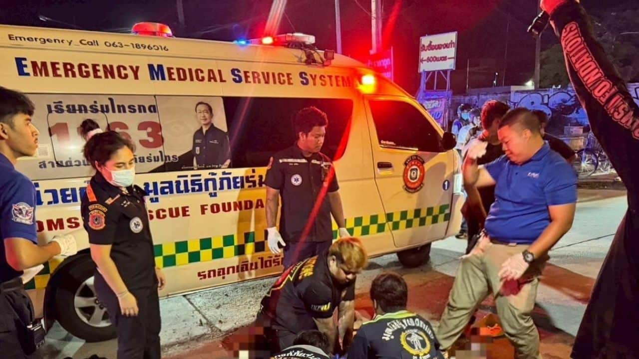 Лаосская женщина погибла, а ребенок получил травмы, когда таксист на высокой скорости проехал через пешеходный переход